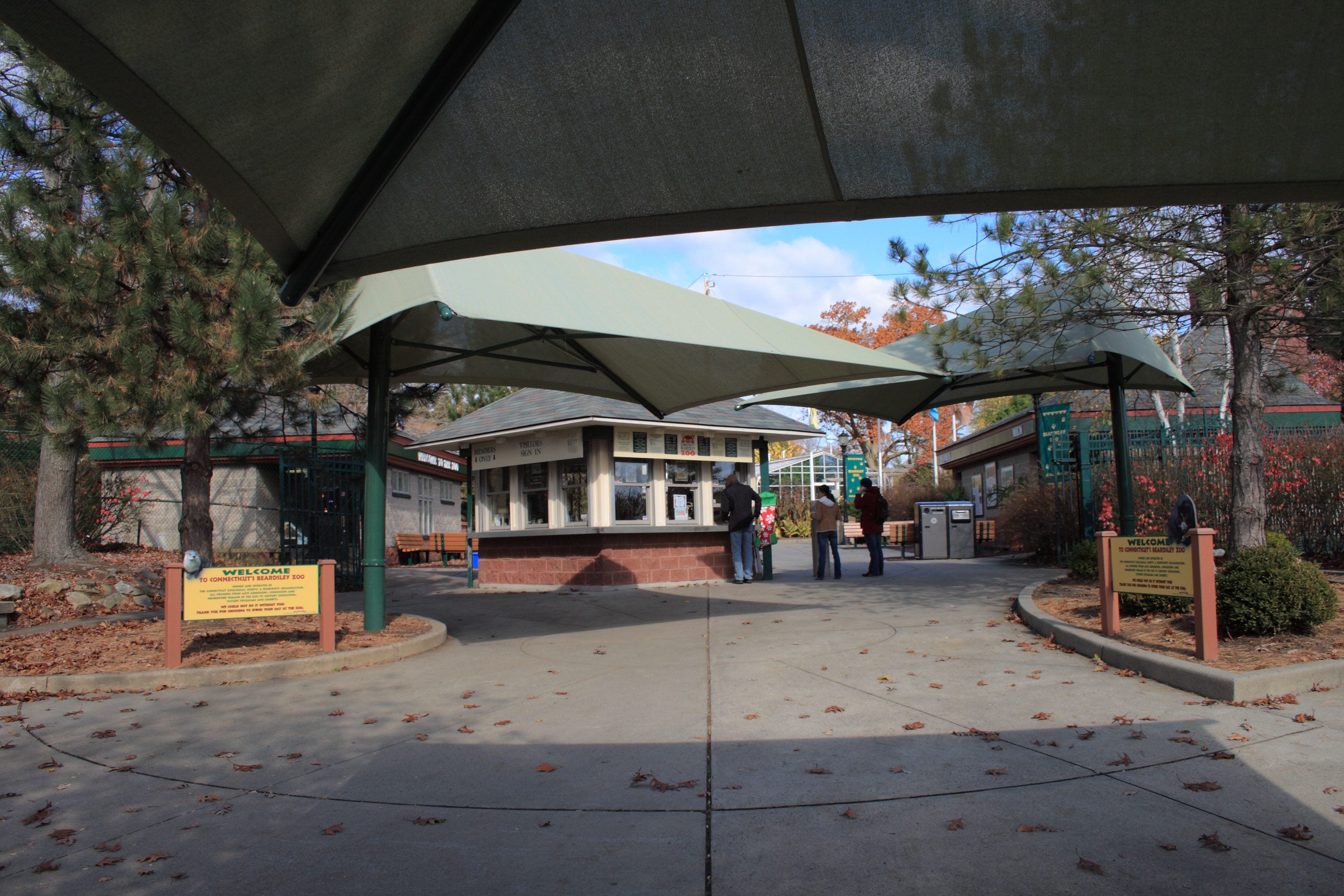 Beardsley Zoo in Bridgeport CT - Professional dog walking and pet care services Beardsley Zoo in Bridgeport CT - Professional dog walking and pet care services